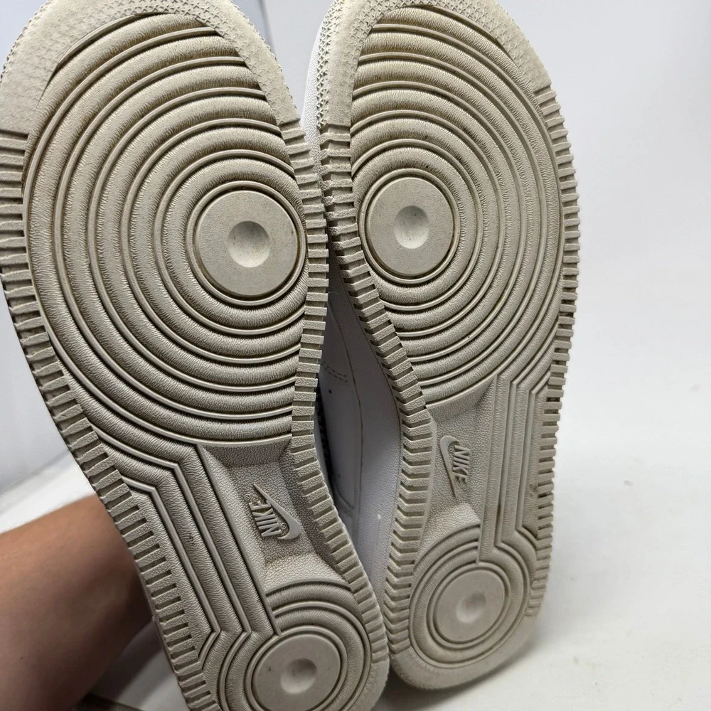 Nike Air Force 1 07 SE Women 10 White Sanddrift Geometric DZ2709-100 EUC